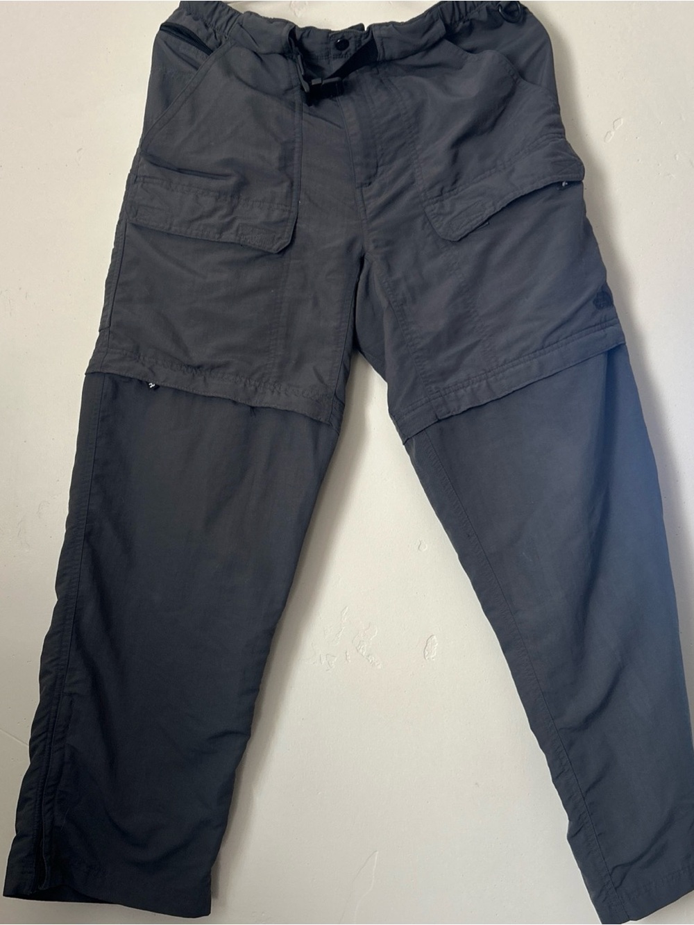 The North Face Men’s Grey Convertible Cargo Pants Hiking Outdoor Zip Off Large